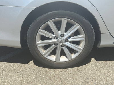 2014 Toyota Camry Hybrid LE