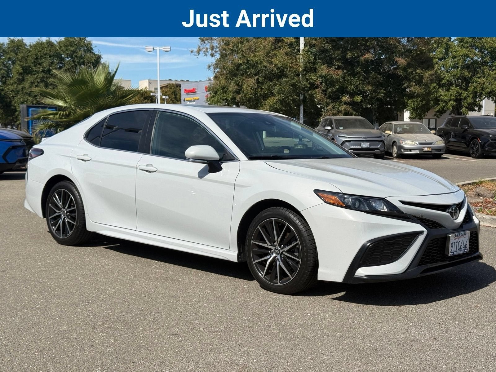 2023 Toyota Camry SE