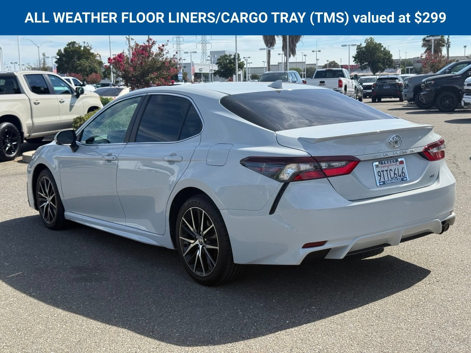 2023 Toyota Camry SE