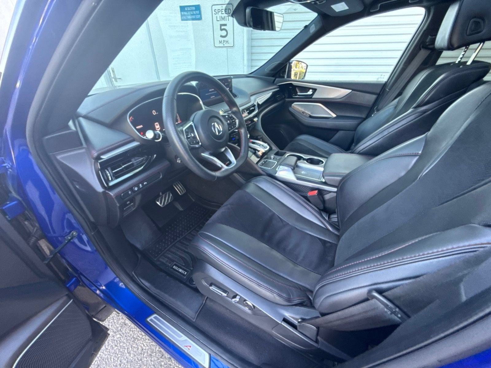 2022 Acura MDX w/A-Spec Package