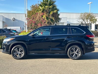 2019 Toyota Highlander LE