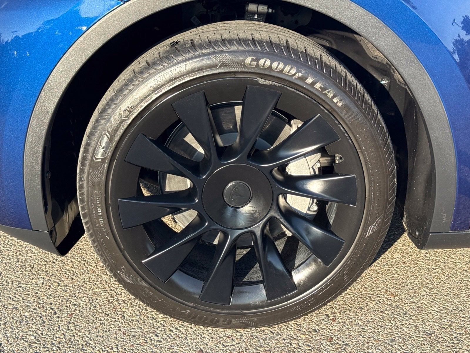 2024 Tesla Model Y Long Range