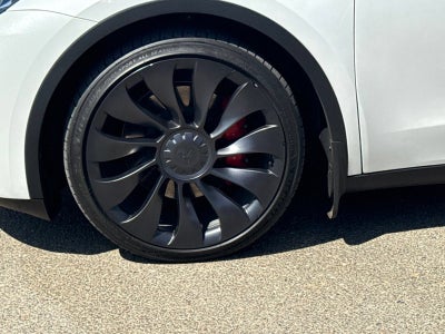 2023 Tesla Model Y Performance