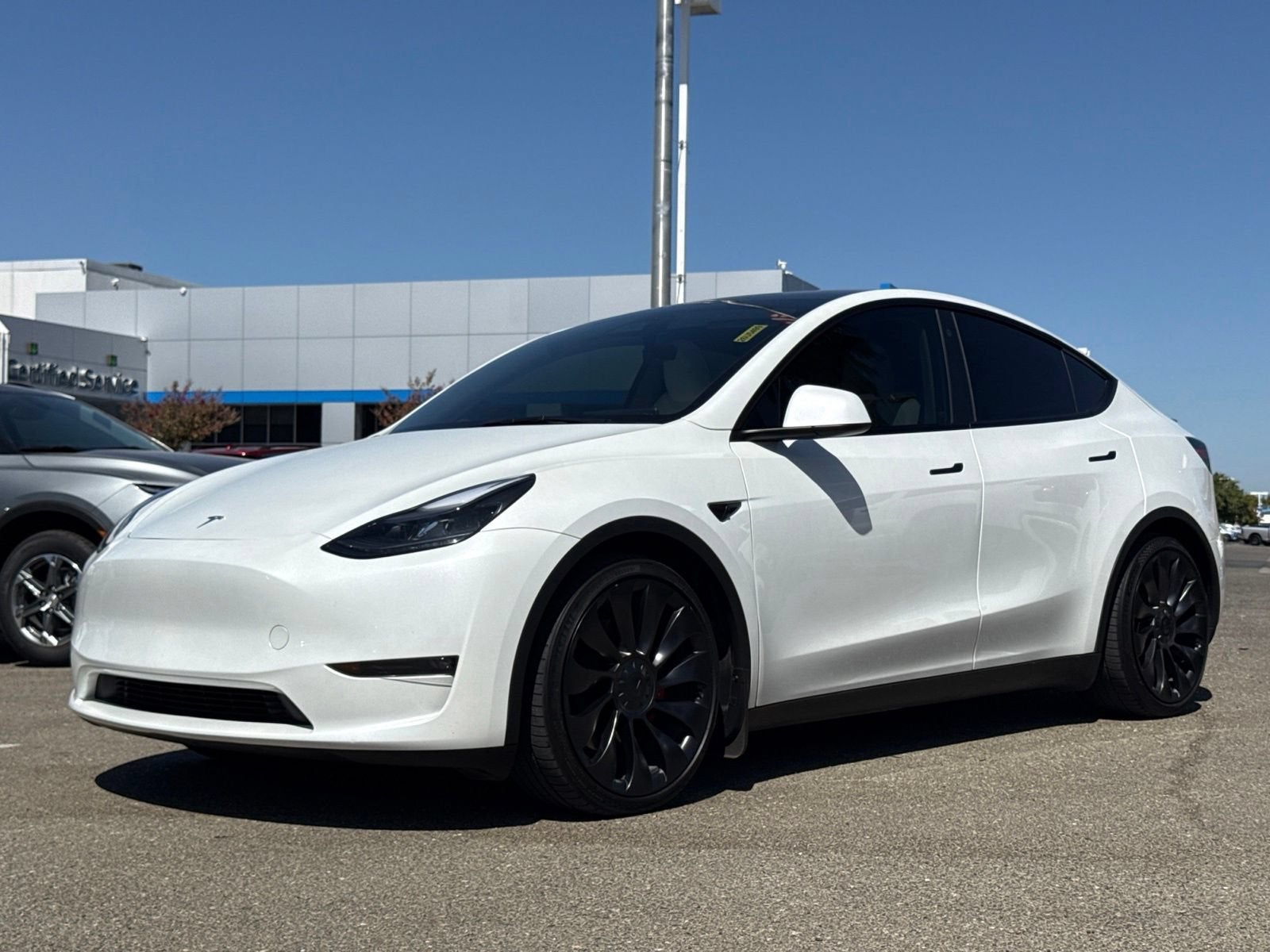 2023 Tesla Model Y Performance
