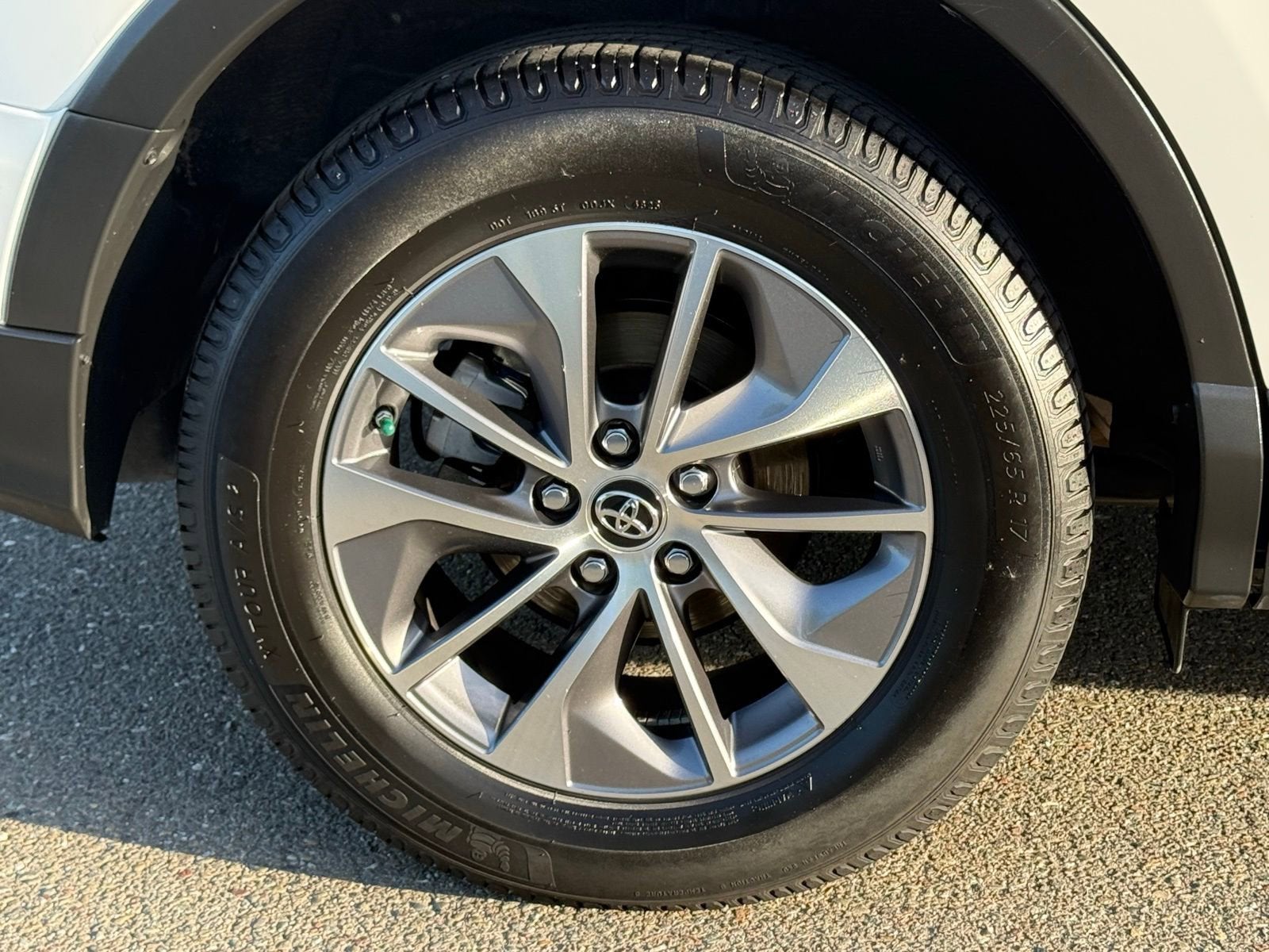 2018 Toyota RAV4 Hybrid LE Plus