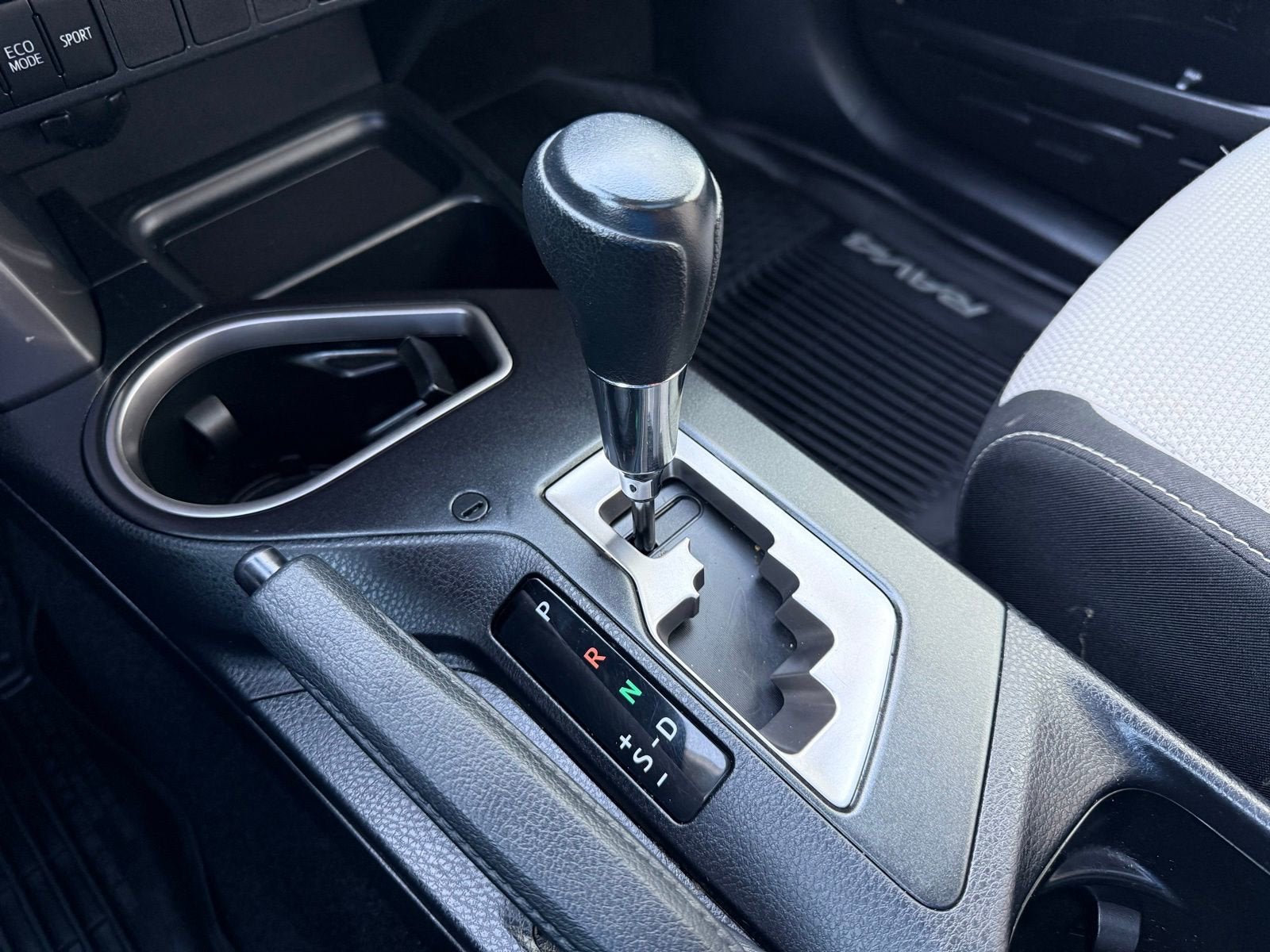 2018 Toyota RAV4 Hybrid LE Plus