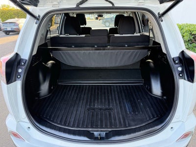 2018 Toyota RAV4 Hybrid LE Plus