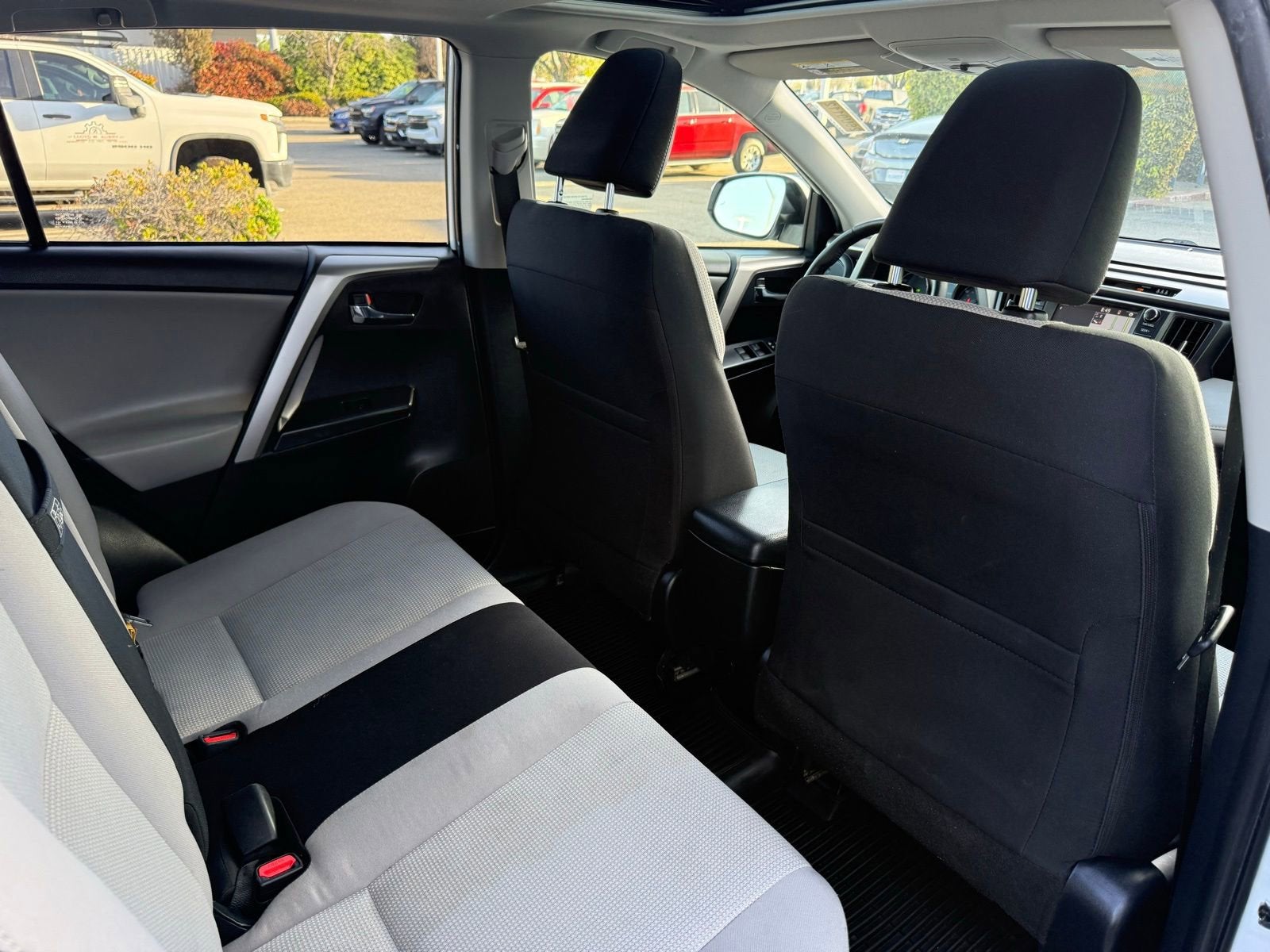 2018 Toyota RAV4 Hybrid LE Plus