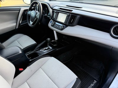 2018 Toyota RAV4 Hybrid LE Plus